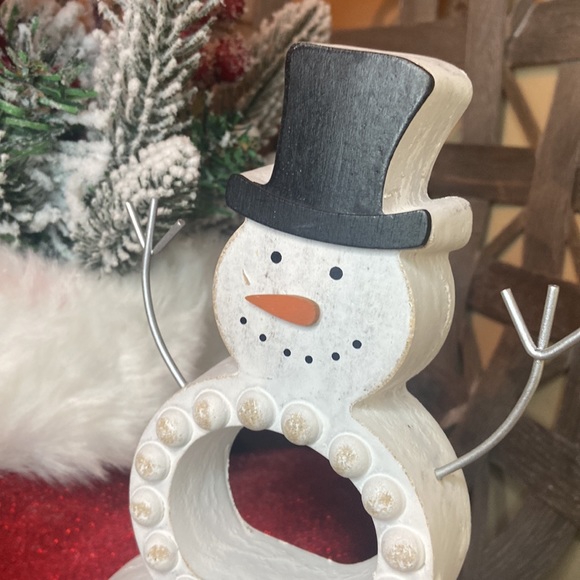 Modern Farmhouse Whitewashed Wood & Metal Winter Holiday Snowman - Picture 4 of 9